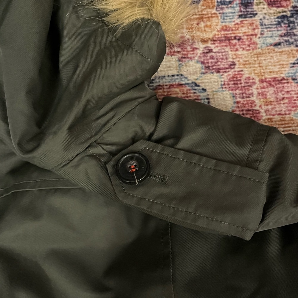 LEVIS Olive Green Sherpa Lined Women's Parka Coat Size Medium - Picture 12 of 16
